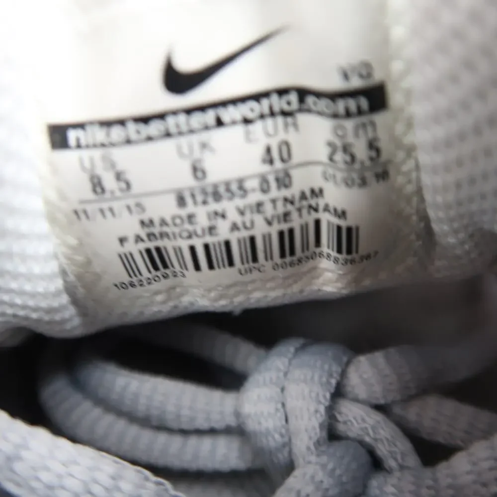 Nike Shoes Womens 8.5 Tanjun Sneaker Athletic Trainer Casual Active Grey Running